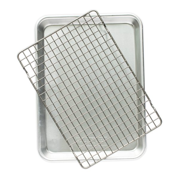 Nordic Ware quarter sheet with rack